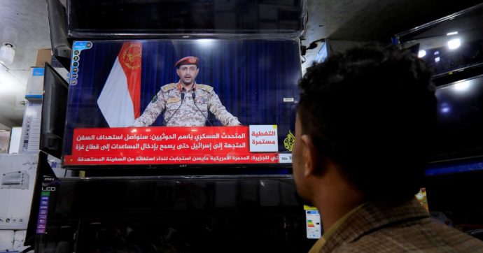 Nel Mar Rosso razzi degli Houti contro petroliere e navi mercantili