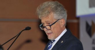 Copertina di Arezzo celebra il papà neofascista del sindaco