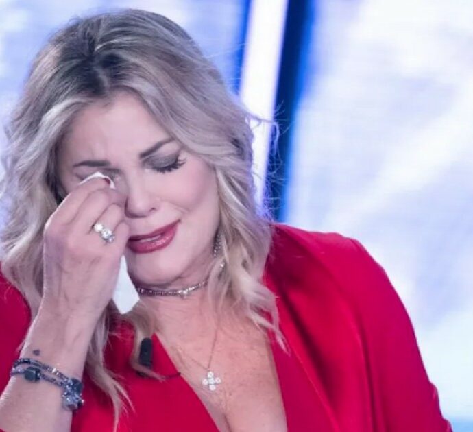 Patrizia Pellegrino a Verissimo: “Mio fratello Aldo era tossicodipendente, era arrivato a rubarci in casa. E’ stata una benedizione quando è morto”