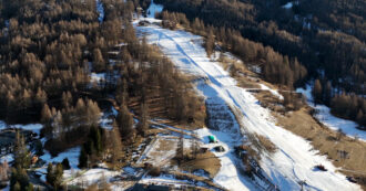 Copertina di Alte temperature e neve già sciolta, in montagna è primavera: la immagini dal drone a Saulze d’Oulx