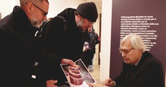 Copertina di Sgarbi: zero risposte sul quadro rubato. Ma vuole 2 milioni da Fatto e da Report