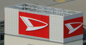 Copertina di Daihatsu, lo scandalo crash test che imbarazza anche Toyota. Coinvolti 64 modelli in Asia e Sud America