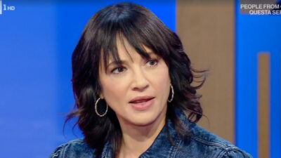 Copertina di Asia Argento: “Ballando con le stelle? Mi vergognavo, ma avevo bisogno di soldi. Per mantenere i figli si fa di tutto”