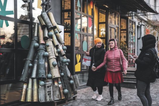 “Dare a Kiev i fondi requisiti ai russi”: l’Europa si spacca