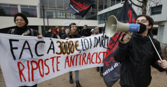 Copertina di Immigrazione, in Francia parte la fronda contro la nuova legge “xenofoba”