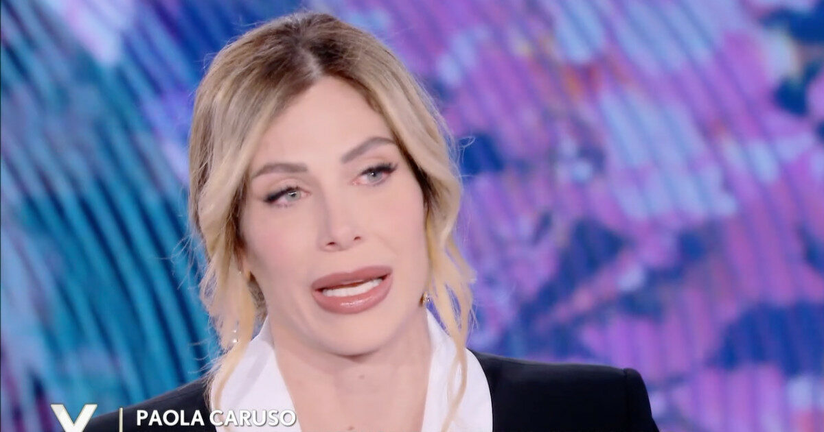 Verissimo, Paola Caruso in lacrime: “Mio figlio non è migliorato dopo l ...