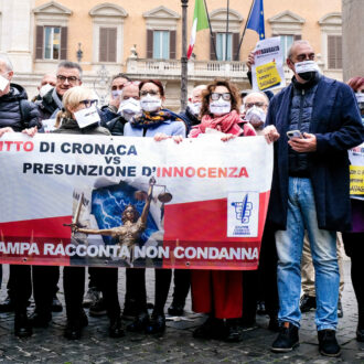 Copertina di Legge bavaglio: la protesta spaventa il governo. Il Fatto di domani 29 dicembre