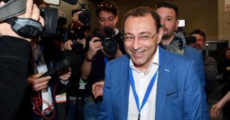 Copertina di La Consulta ferma il processo al dem Esposito