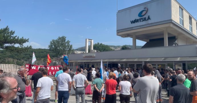 Retromarcia di Wärtsilä: ferma i licenziamenti per 6 mesi e dice sì al contratto di solidarietà. Al tavolo spunta Ansaldo: si fa strada il rilancio