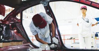 Copertina di La Cina è più che vicina. Produttrice n. 1 di auto e seconda per l’export