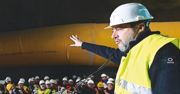 Dirigenti, carriere e promozioni: tutti i conflitti del “cognato” Salvini