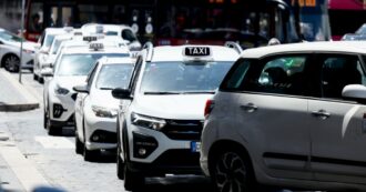 Copertina di Taxi a Milano, il Tar dà ragione al Comune sulle 450 licenze: “Può procedere a assegnarle”