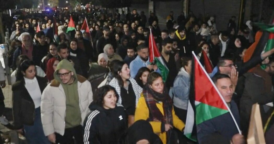 Capodanno in Cisgiordania, a Ramallah manifestazioni in solidarietà con la popolazione di Gaza