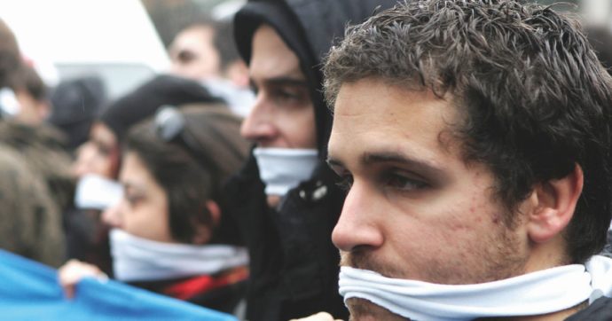 “Contro i bavagli e il familismo, le opposizioni devono reagire”