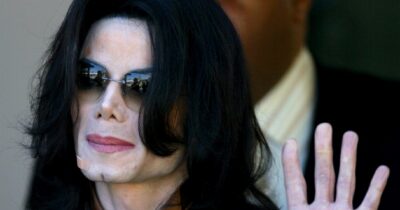 Copertina di Cinque persone denunciano gli abusi sessuali di Michael Jackson, gli eredi risarciscono per 2,5 milioni di dollari e replicano: “Accuse false, è estorsione”