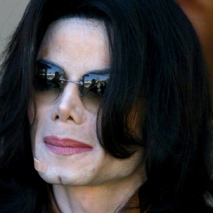 Michael Jackson aveva accumulato più di mezzo miliardo di dollari di debiti quando morì nel 2009