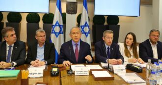 Copertina di Israele, scontro nel gabinetto di guerra di Netanyahu: i ministri attaccano il capo delle forze armate per le sue indagini interne