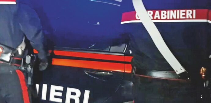 Ventiseienne impiccata il fidanzato in caserma