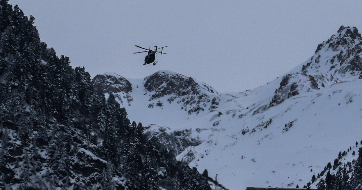 Due alpinisti emiliani bloccati in un canalone sul Gran Sasso. Soccorsi fermi da ore a causa del forte maltempo