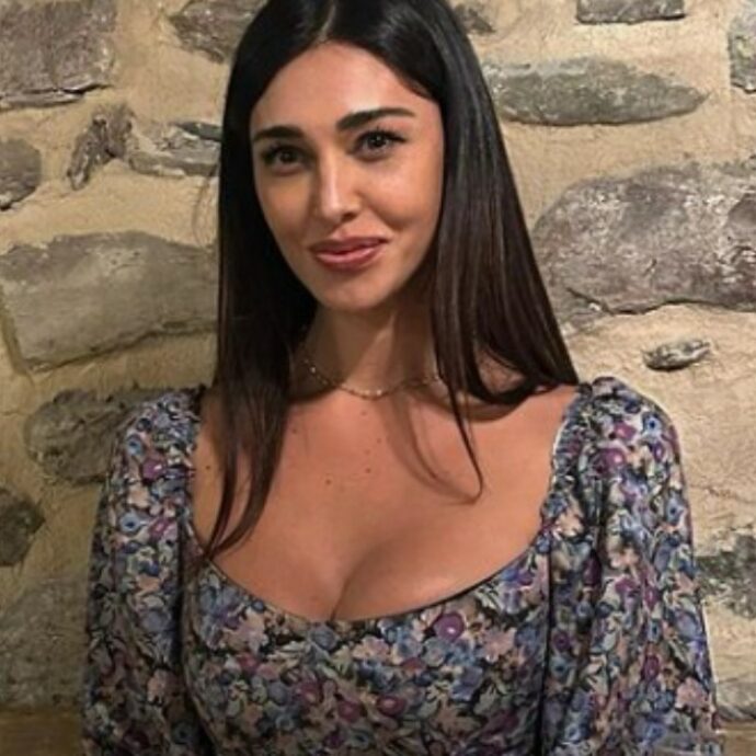 “Lei mi sta sul ca**o”: Belen Rodriguez replica alle critiche dopo il video della lite con il benzinaio