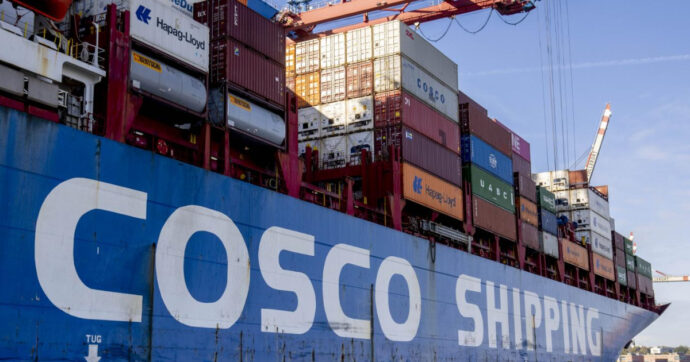 La cinese Cosco ferma le navi container da e per Israele. “Per il commercio verso settimane molto difficili”