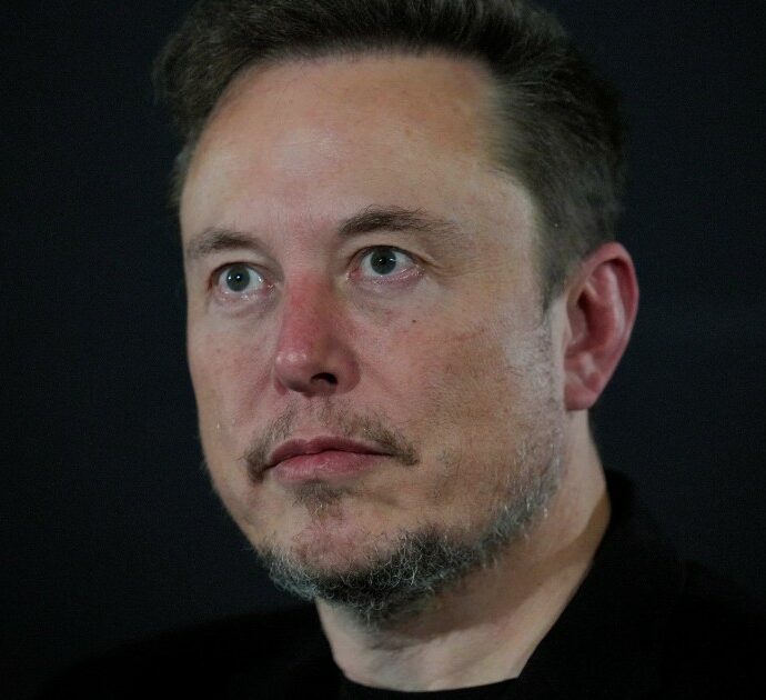 Elon Musk risponde all’articolo del Wsj sul suo presunto abuso di droghe: “Mai risultato positivo ai test negli ultimi tre anni”