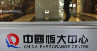 Copertina di Arrestato in Cina il direttore di New Energy Vehicle, divisione di auto elettrica del colosso in bancarotta Evergrande