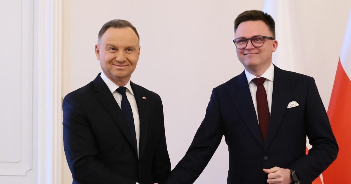 La policía polaca busca a dos políticos condenados para arrestarlos, pero no los encuentra: estaban en la oficina del presidente Duda