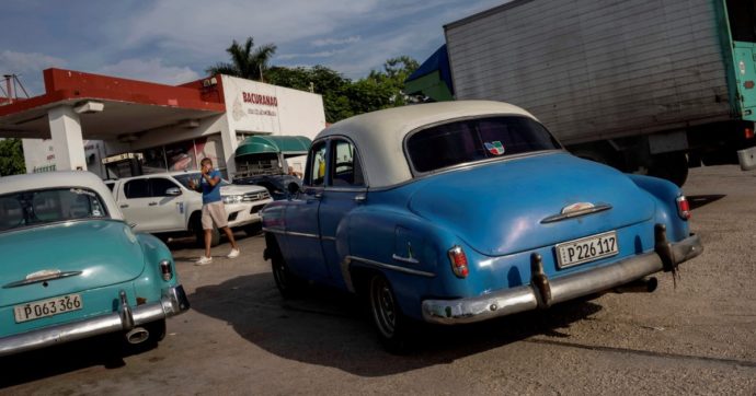 Cuba: aumenta del 500% il costo del carburante