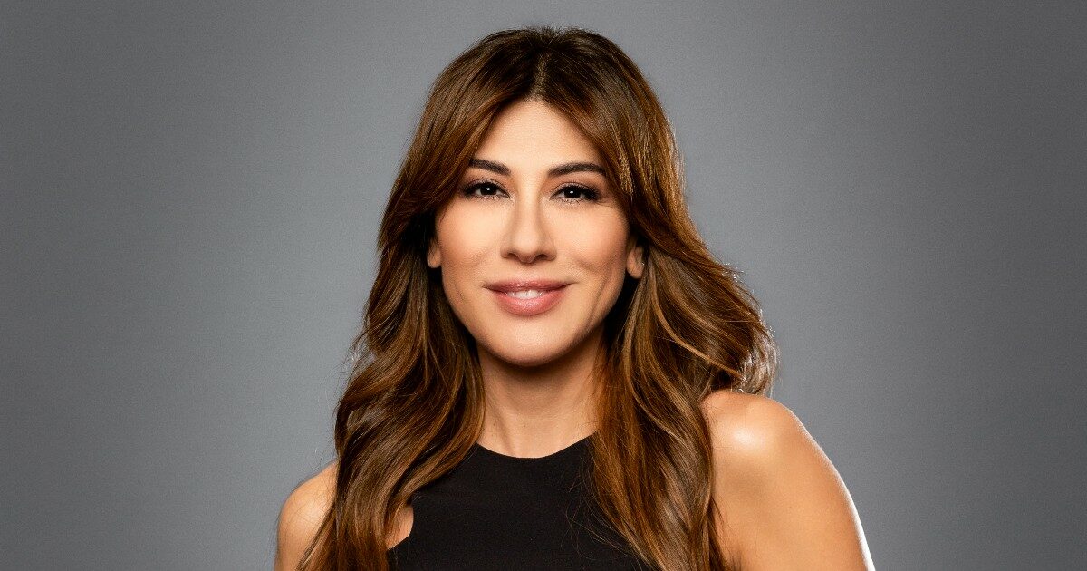 “Ho avuto una crisi dopo il successo. Mi sono chiusa in casa e ho trovato la risposta in un baule”: così Virginia Raffaele