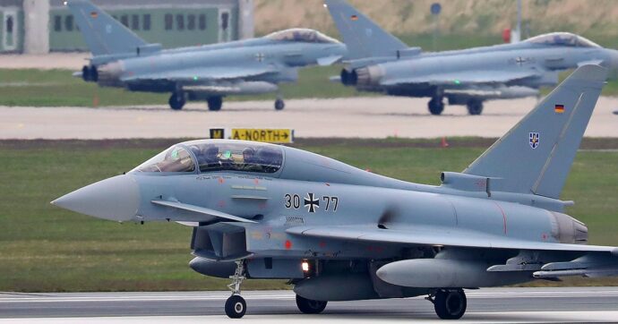 Invio di jet Eurofighter all’Arabia Saudita, arriva il sì della Germania dopo i colloqui con Israele: i Verdi si spaccano