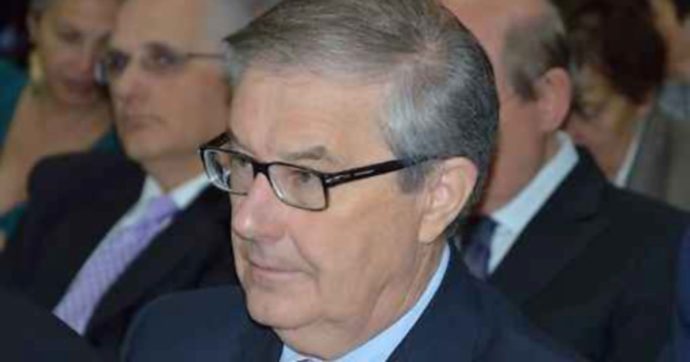 L’email a Renzi: “Salvare Etruria, c’è il babbo del ministro”