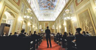 Copertina di Sicilia, la Regione  bancomat  dei feudi  degli onorevoli Ars