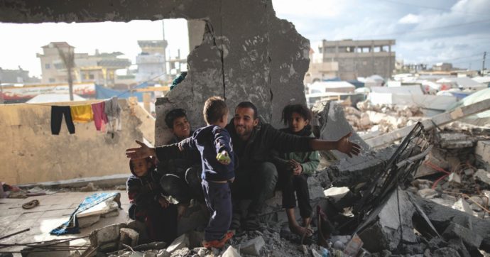 I familiari degli ostaggi di Hamas: “100 giorni di silenzio del governo”