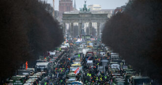 Copertina di Tutti hanno il diritto di manifestare: perché gli agricoltori tedeschi sì e gli attivisti climatici no?