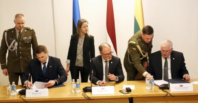Estonia, Lituania e Lettonia preparano “strutture di difesa comuni” ai confini con Russia e Bielorussia