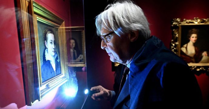 Lucca, rivolta alla mostra di Sgarbi. I lavoratori: “Mal pagati e sfruttati”