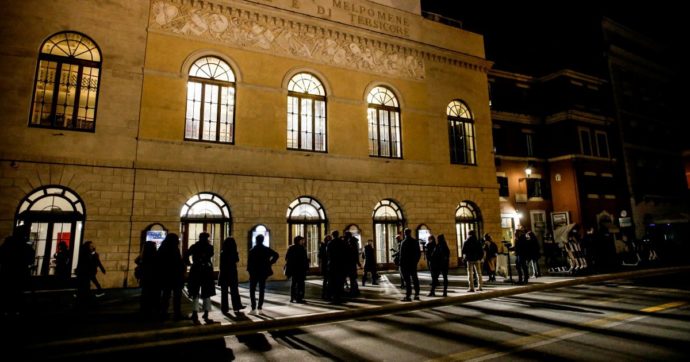 Guerra al Teatro di Roma sul golpetto per De Fusco