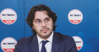 Copertina di Caso Sgarbi, Francesco Silvestri (M5S): “Se Meloni lo salva, manda un messaggio di impunità ai suoi”