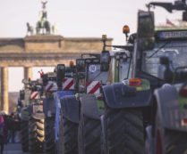 Copertina di Green & Kiev, la rivolta da Berlino a Sofia