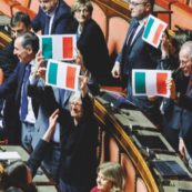 Copertina di Il partito dei patrioti blatera di Nazione  mentre  sfascia  l’Italia