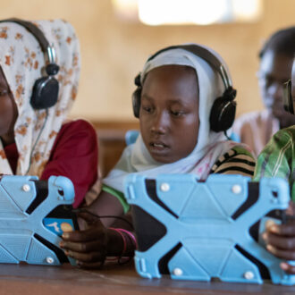 Copertina di L’ignoranza delle bambine ci costa 30mila miliardi di dollari