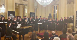 Copertina di Bis con sorpresa alla Scala di Milano: il coro canta “Bella ciao” e il pubblico batte le mani a tempo – Video