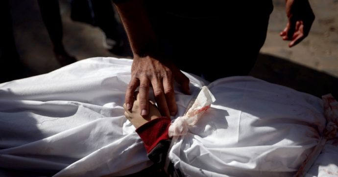 Gaza, spari sui civili: 20 morti. Biden invia Mr Cia per la tregua