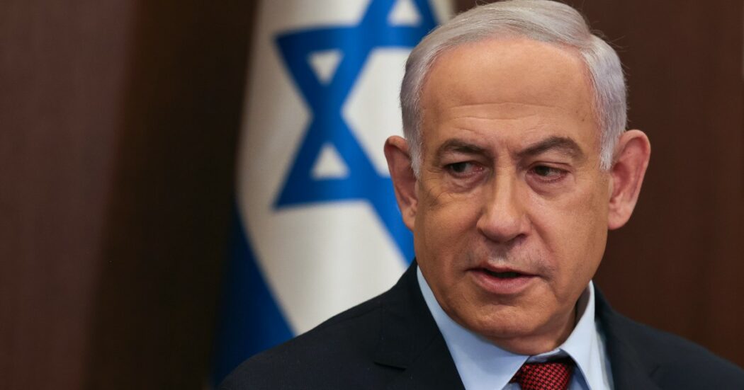 Gaza, Netanyahu rifiuta la proposta di Hamas: “La guerra finirà solo con la loro distruzione”. E ordina all’esercito di avanzare verso Rafah