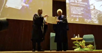 Copertina di Liliana Segre riceve la laurea magistrale honoris causa alla Statale di Milano: standing ovation dalla platea