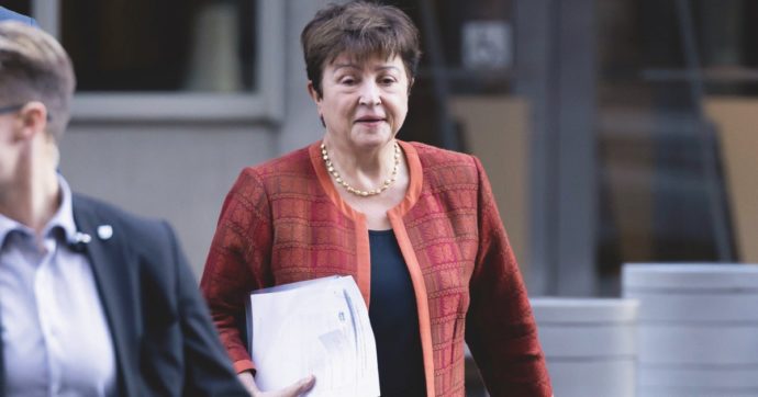 Il Fmi: “All’Ucraina servono  42 miliardi  solo nel ‘24”