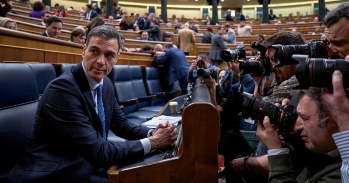 Spagna, Sánchez battuto sull’amnistia