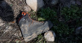 Copertina di Operaio attraversa i binari: travolto. “Era in ritardo”