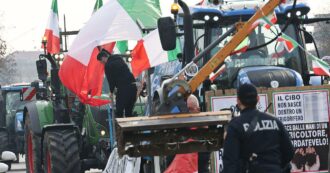 Copertina di La protesta degli agricoltori: bloccato per un’ora il casello a Brescia. Presidi e cortei in altre città